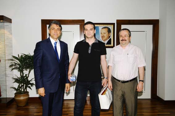 Sanal Akademi Mezunları Ödüllerini Aldı 