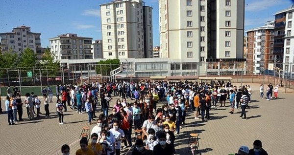 Okulların açılacağı tarih belli oldu iddiası