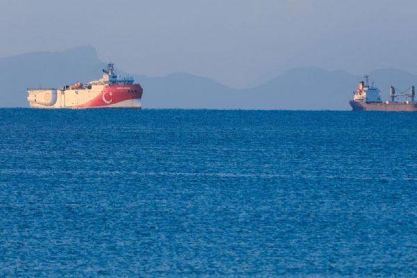 Oruç Reis harekete geçti