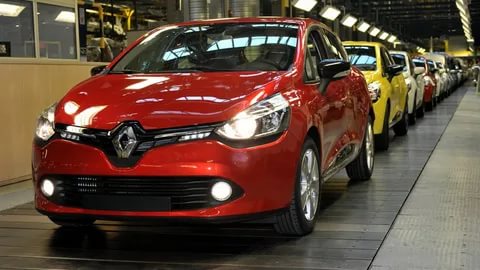Renault, İspanya'da üretimi durduruyor