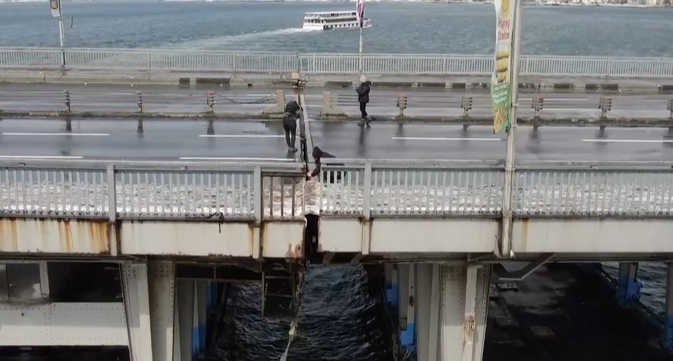 Unkapanı Köprüsü yine ikiye ayrıldı