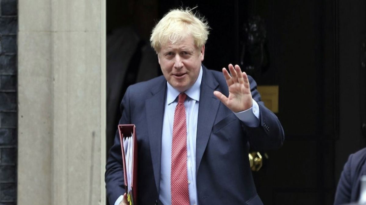 İngiltere Başbakanı Johnson istifa etti