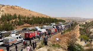 Nizip te  kaza 16 kişi hayatını kaybetti