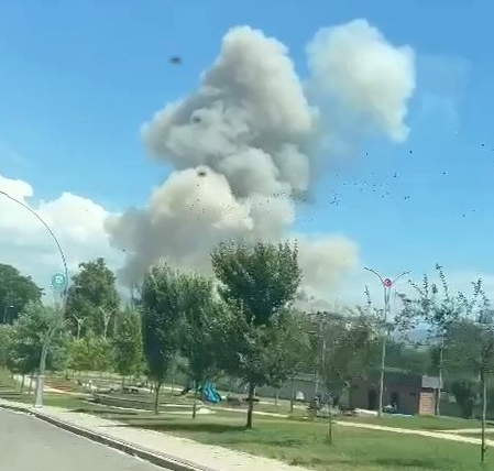 Kocaeli  TMO deposunda patlama!