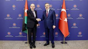  Fidan, Yorgos Yerapetritis ile görüştü