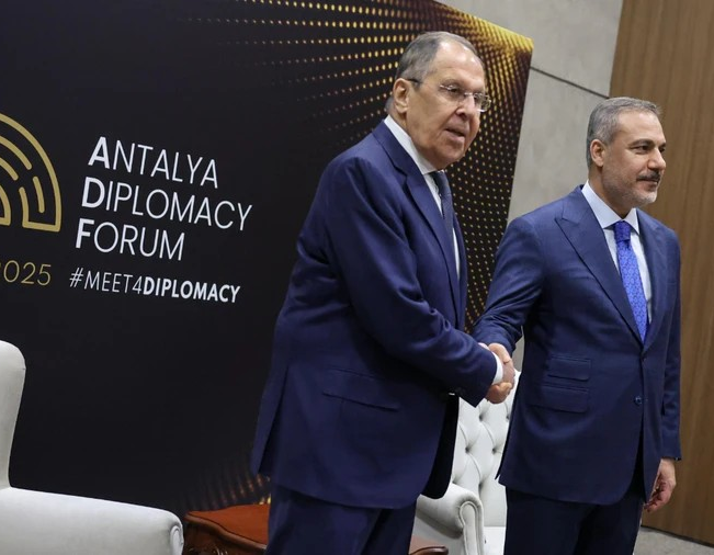 Fidan Lovrovla Görüştü