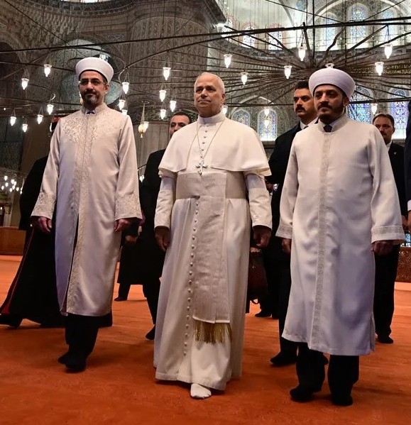 14'üncü Leo, Sultanahmet Camii'ni ziyaret etti
