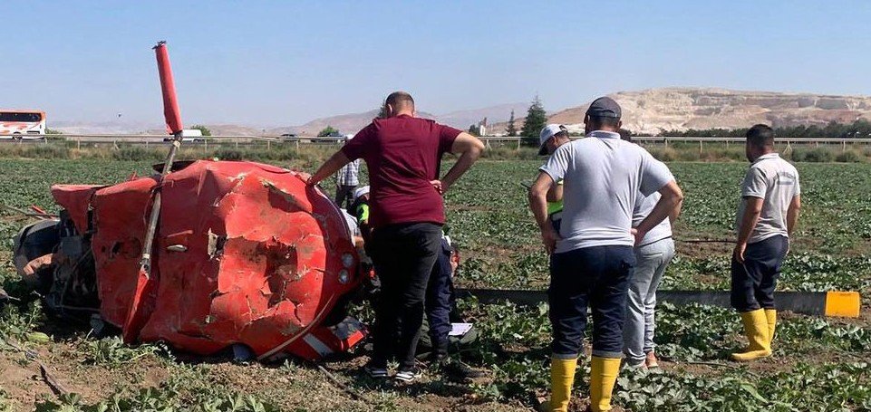 Ankara'da Eğitim Helikopteri Düştü.  1Pilot şehit düştü