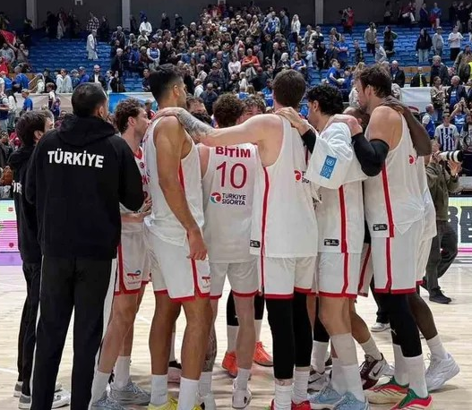 12 Dev Adam, Dünya Kupasında