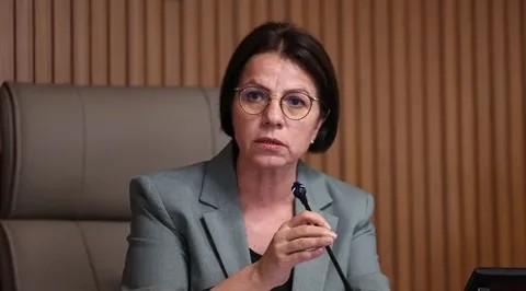 Esin Köymen Yeni Partiye Geçti