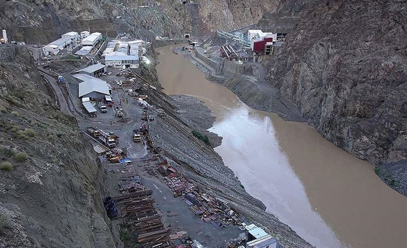 Artvin Valisi:Selde 3 kişi