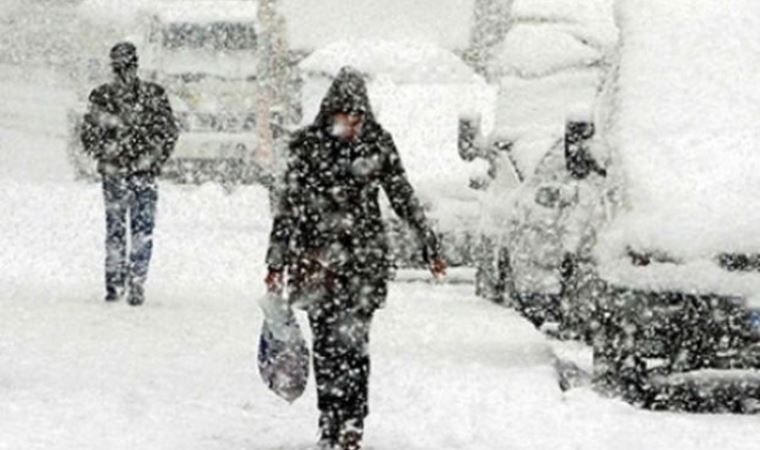 Kar İstanbul'a çok sert dönüyor