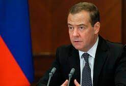 Medvedev den Nükleer Tehdit